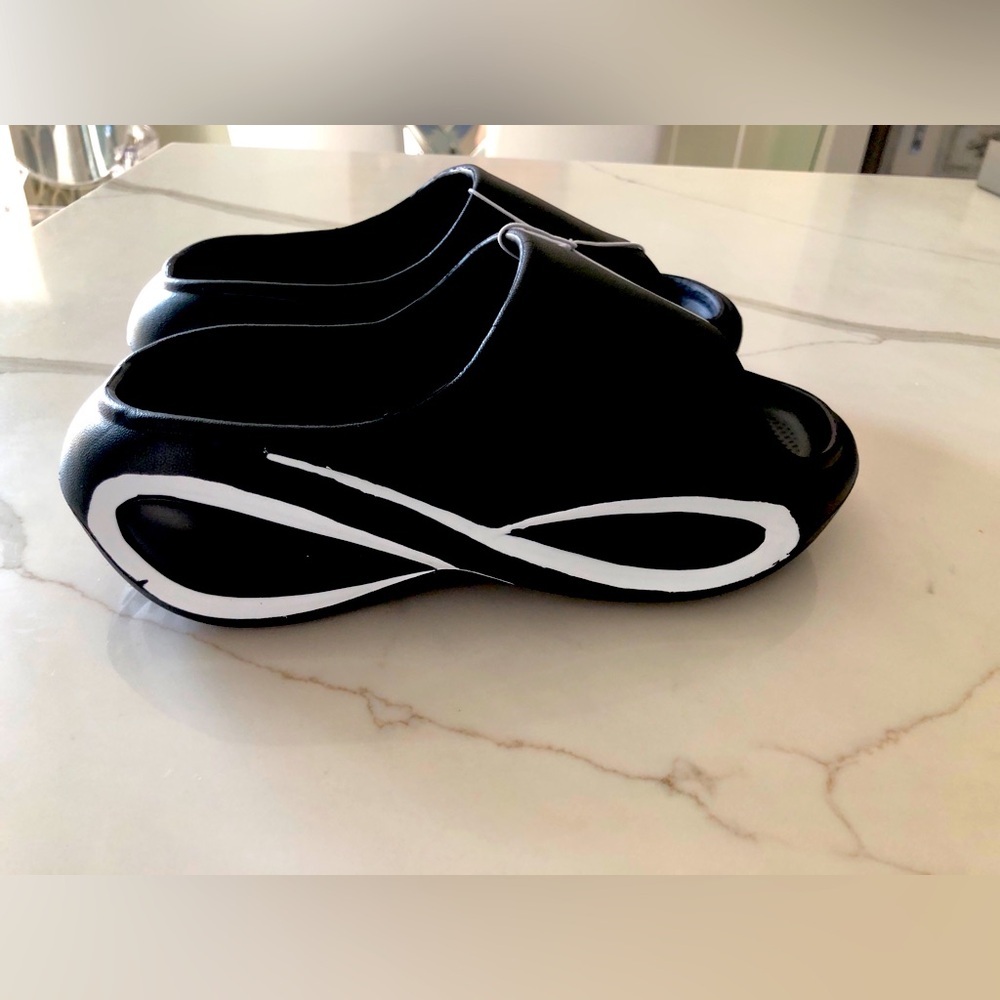 DIUS slides. Size 6.5-7